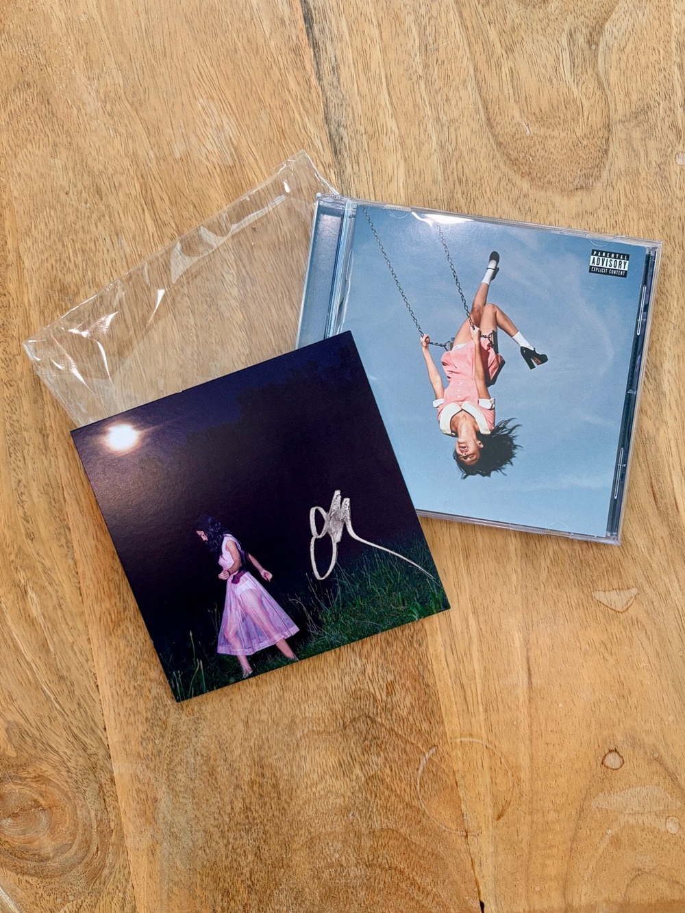 SIGNED & Framed Olivia Rodrigo you seem pretty sad for a girl so in love CD - Picture 7 of 7